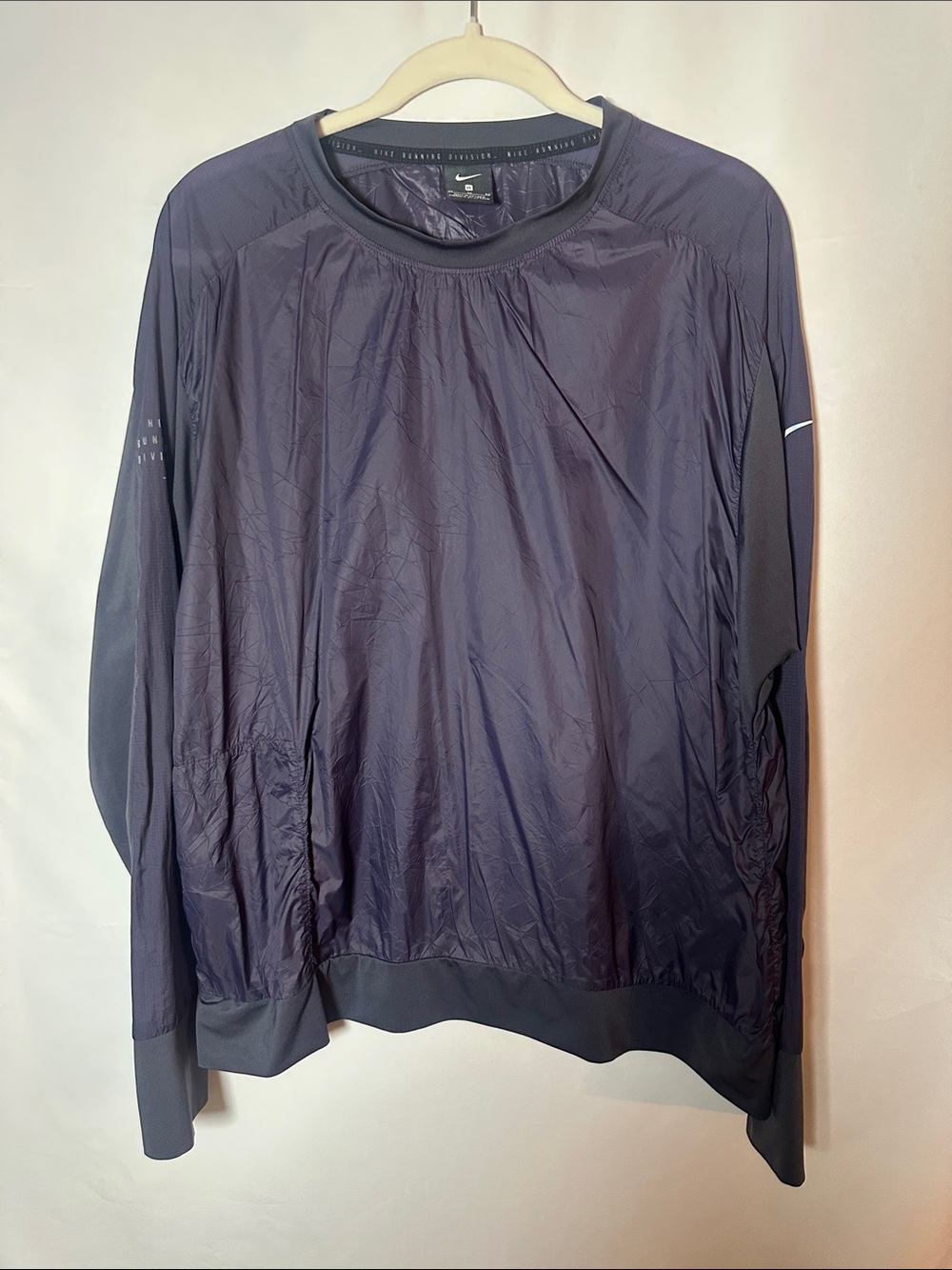 Nike Men's Dark Navy Lightweight packable Training Pullover